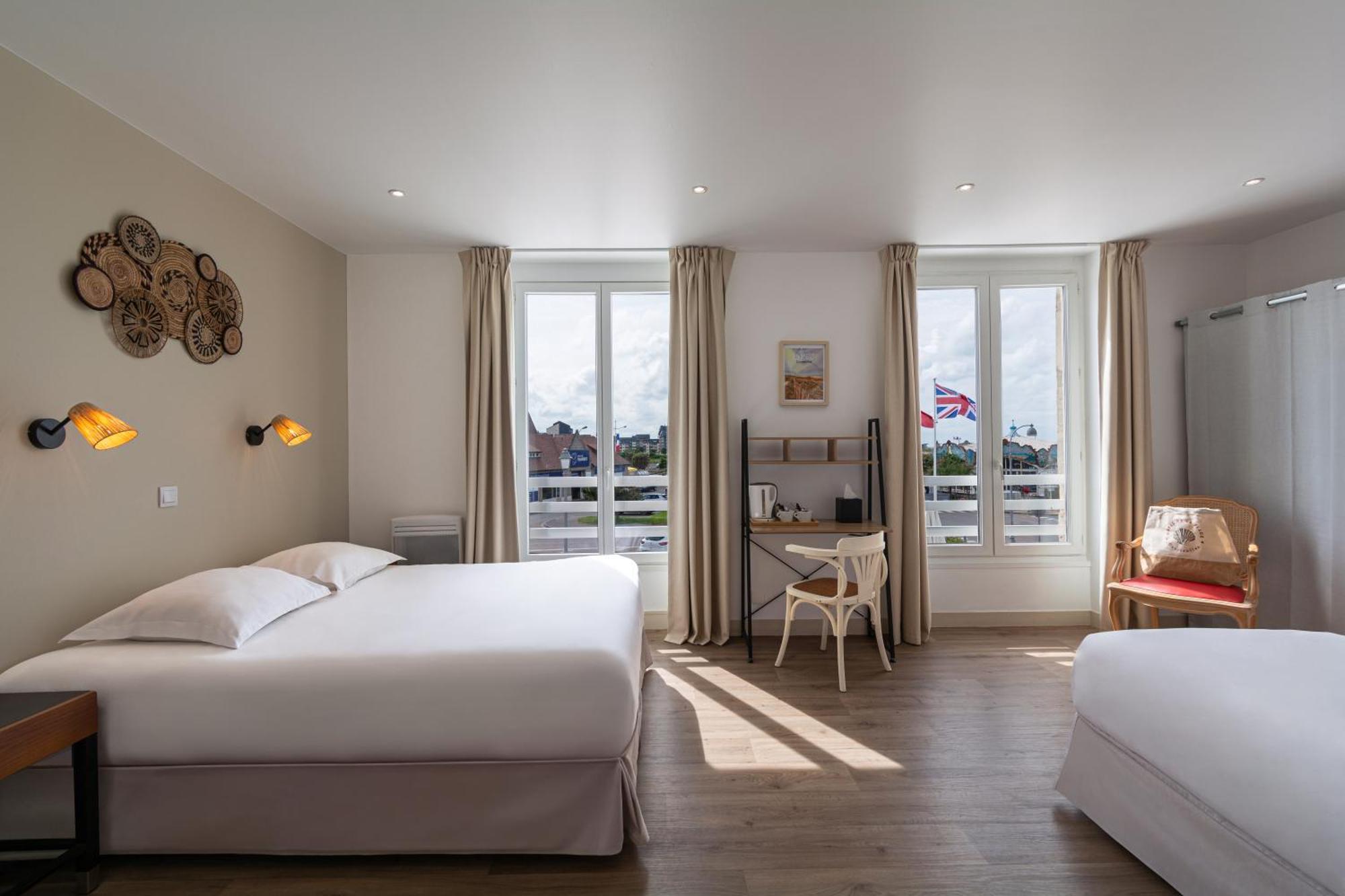 Hotel De La Plage Курсёль-сюр-Мер Экстерьер фото